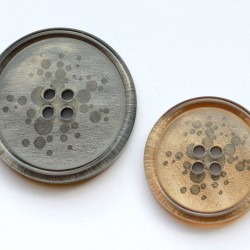 4-auguga polüesternööp