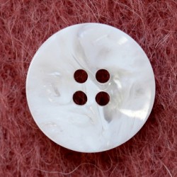 4-auguga polüesternööp