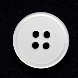 4-auguga polüesternööp