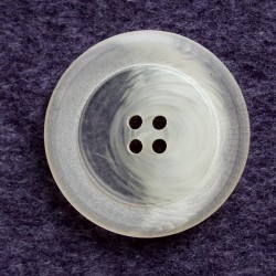 4-auguga polüesternööp