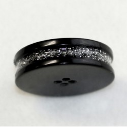 4-auguga polüesternööp