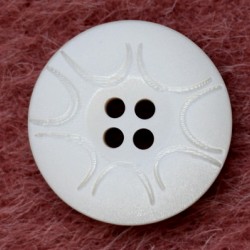 4-auguga polüesternööp